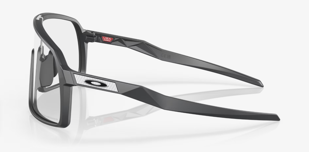 Oakley Sutro Matt Carbon - Clear Photochromic Lens - 94069837