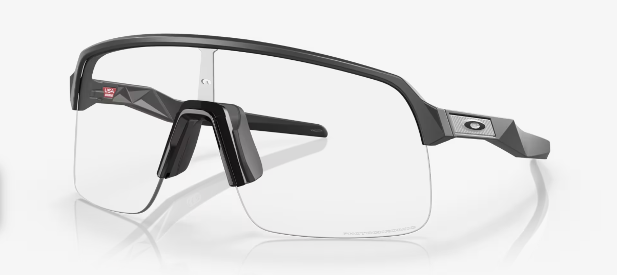 Oakley Sutro Lite Matt Carbon - Clear Photochromic - 94634539