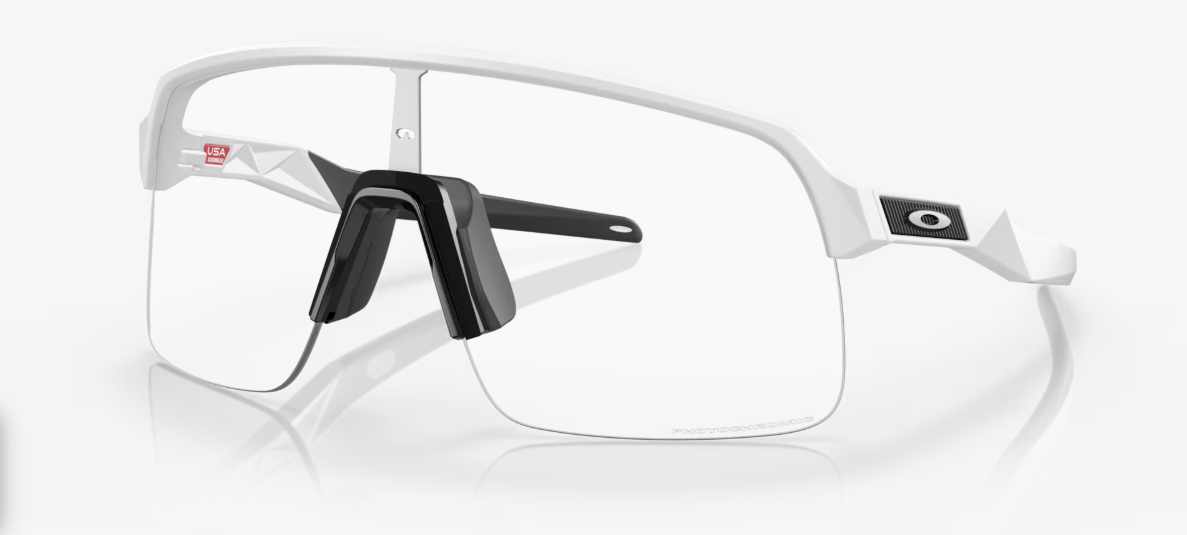 Oakley Sutro Lite - Matt White - Clear Photochromic Lens - 94634639